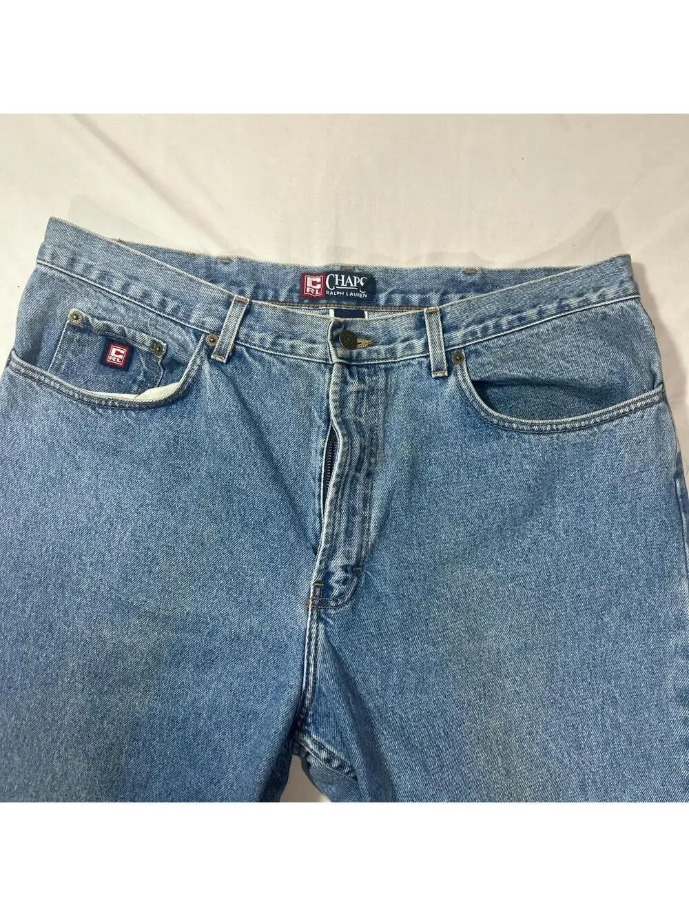 Vintage Y2K Chaps Ralph Lauren relaxed fit jeans.